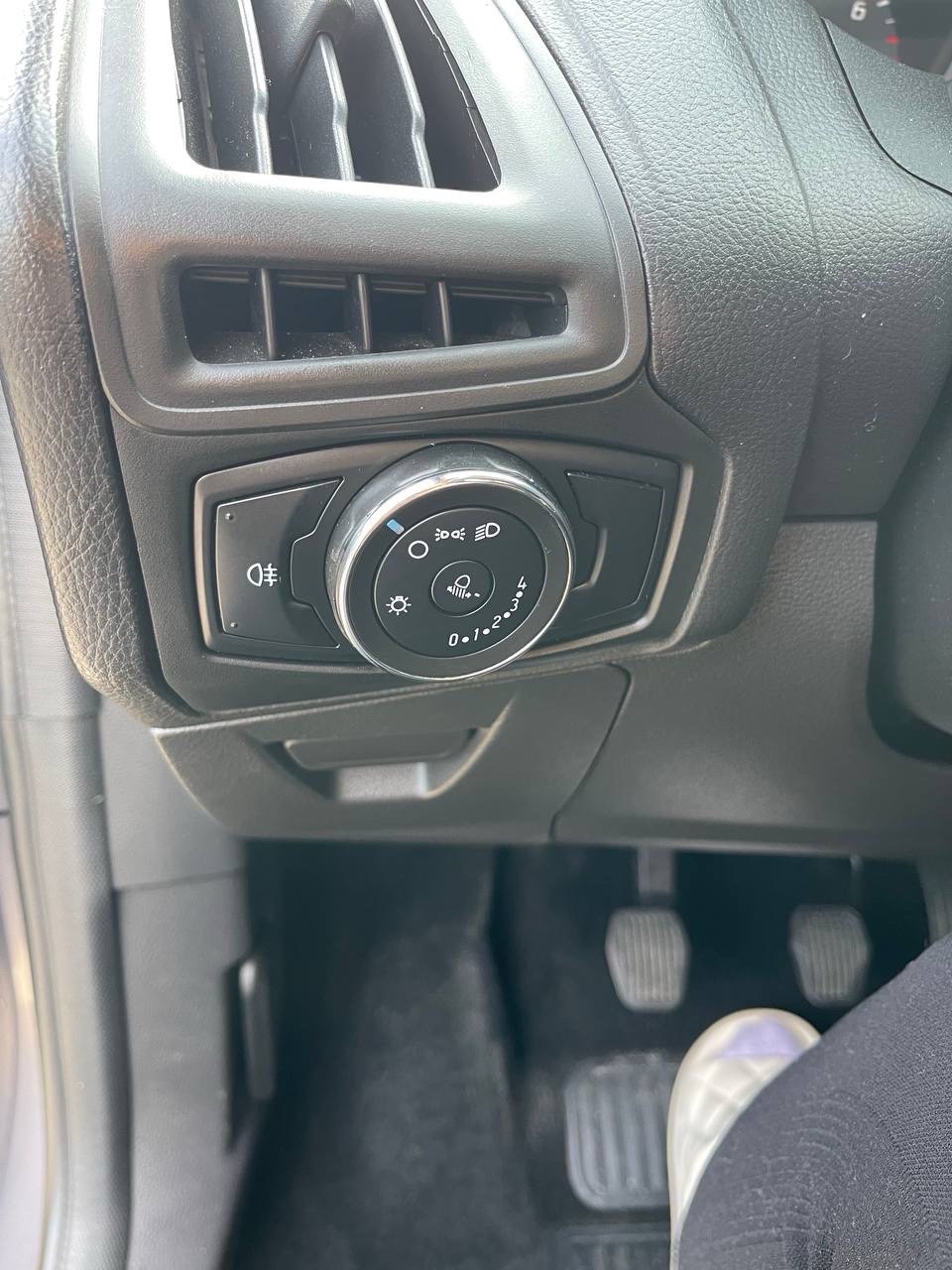 Ford Focus - фото 13