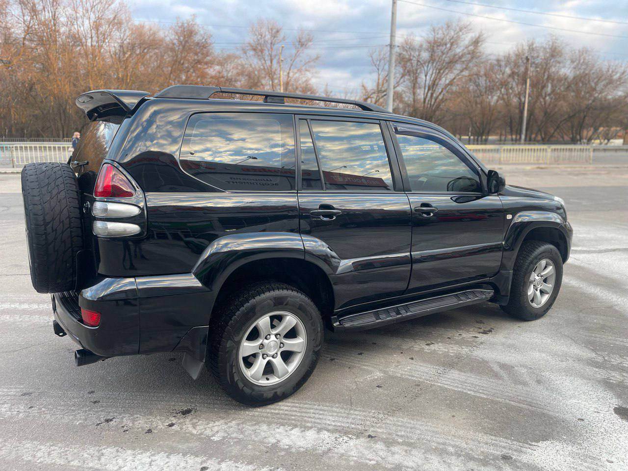 Toyota Land Cruiser Prado - фото 3