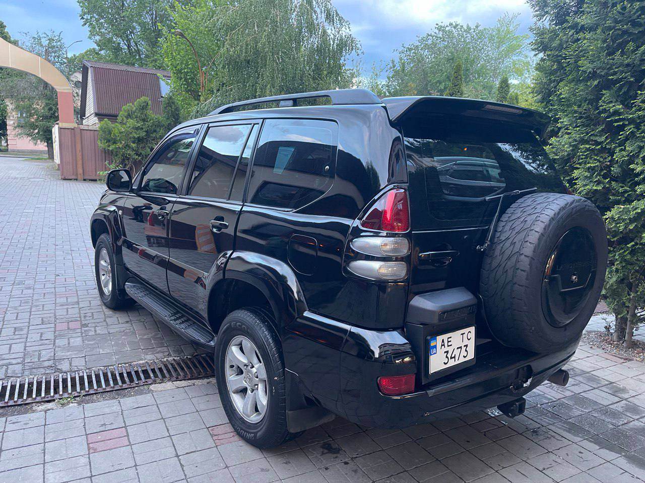 Toyota Land Cruiser Prado - фото 2