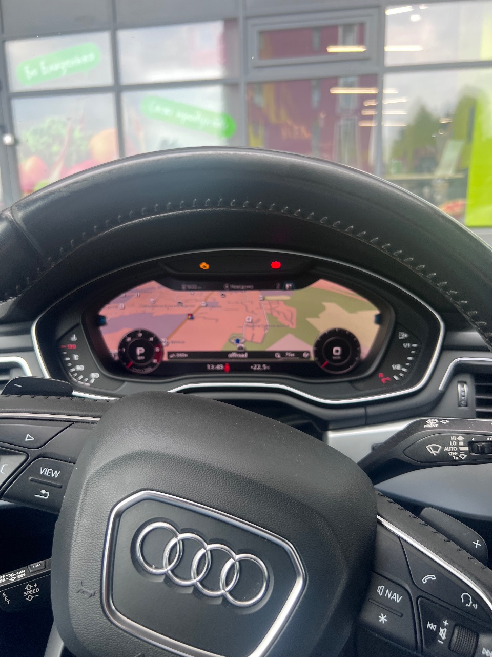 Audi A4 - фото 12