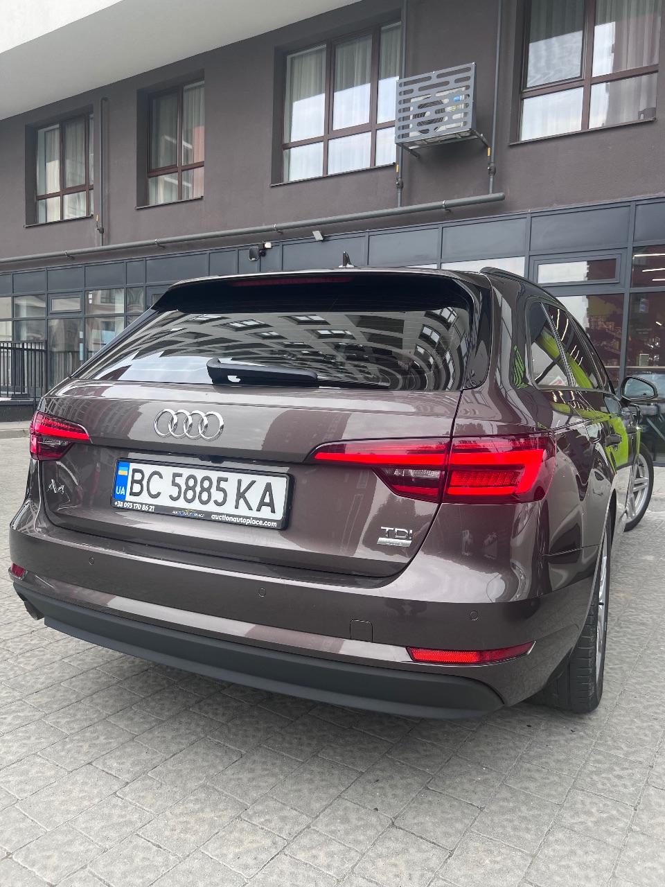 Audi A4 - фото 14