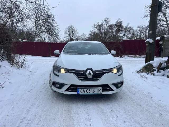 Renault Megane - фото 2