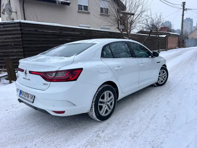 Renault Megane - фото 4