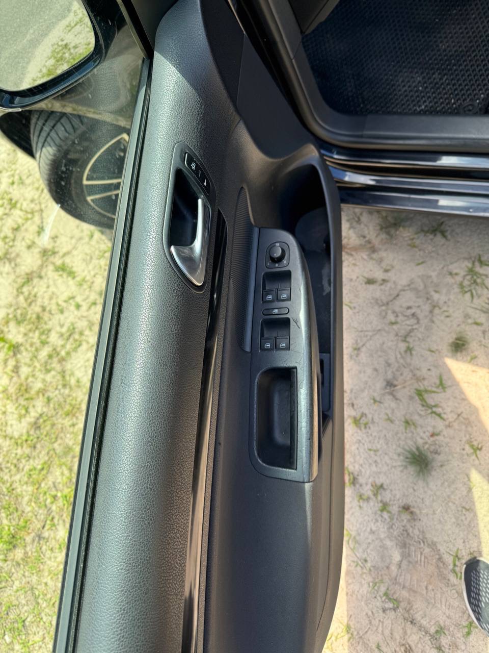 Volkswagen Golf - фото 8