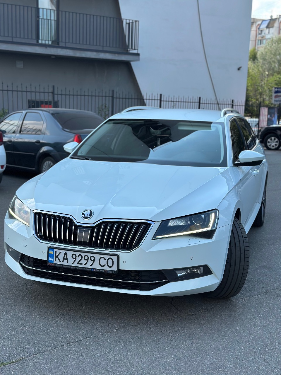Skoda Superb - фото 1