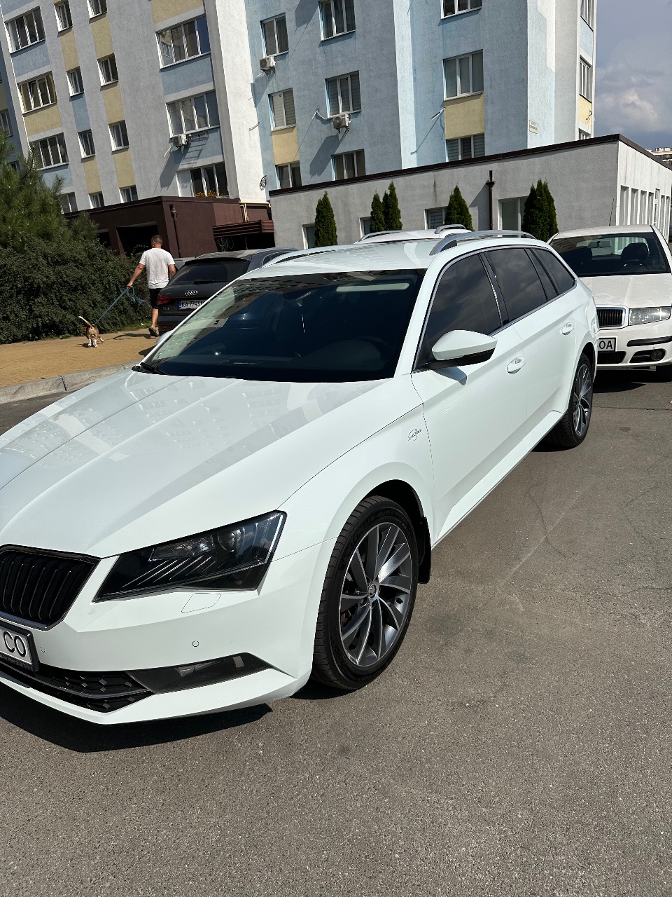 Skoda Superb - фото 11