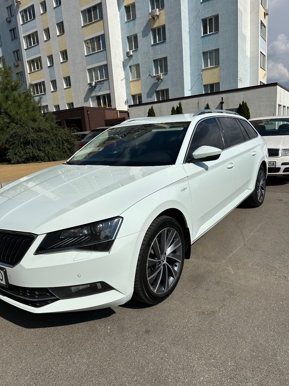 Skoda Superb - фото 18