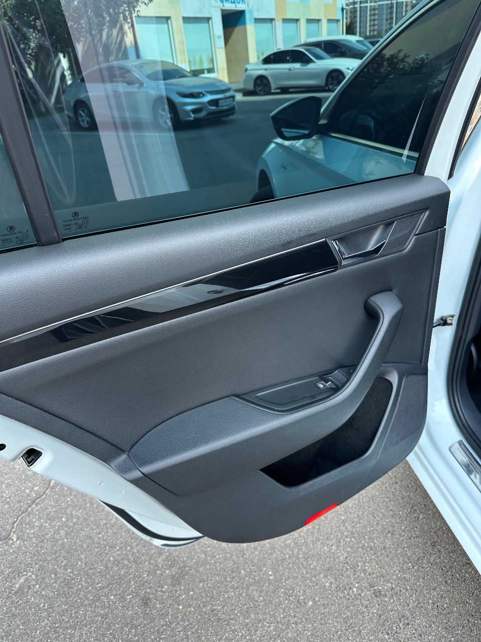 Skoda Superb - фото 29