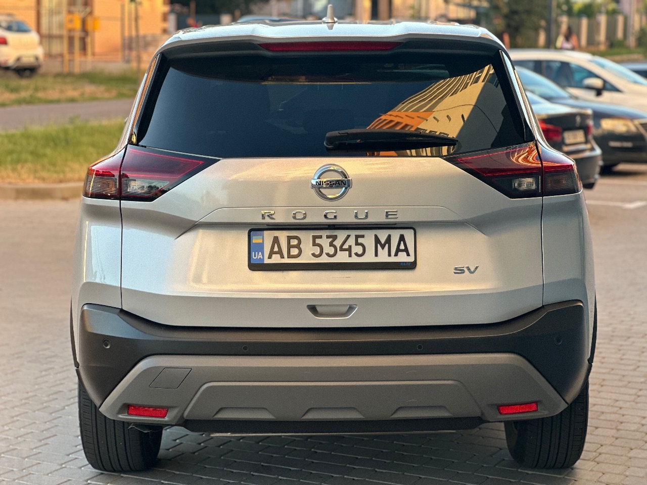 Nissan Rogue - фото 12