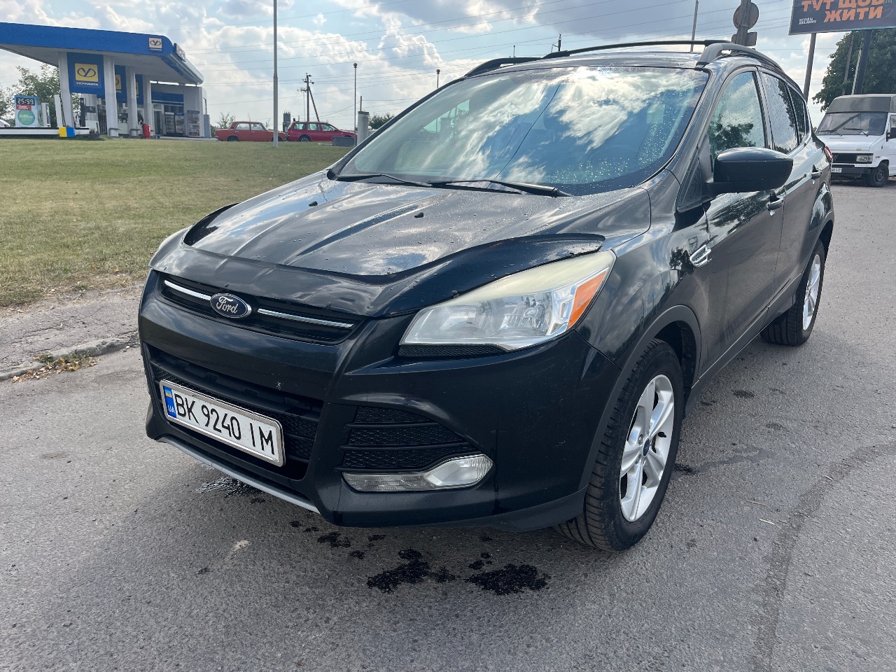 Ford Escape - фото 1