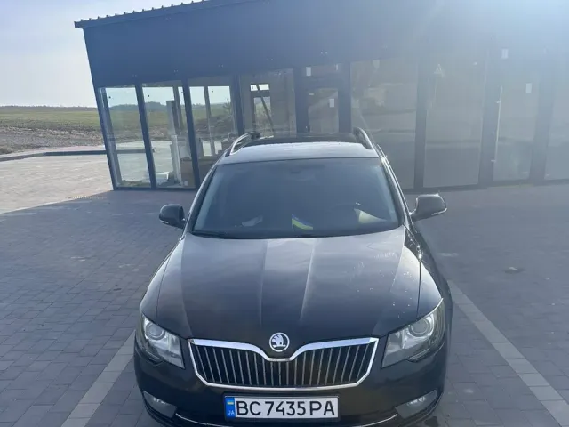 Skoda Superb - фото 5