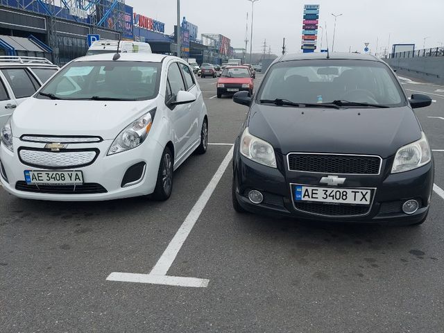 Chevrolet Spark - зображення 1