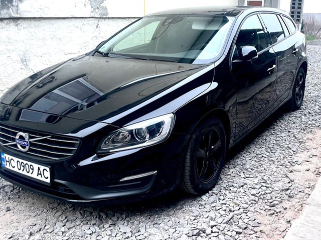 Volvo V60 - фото 2