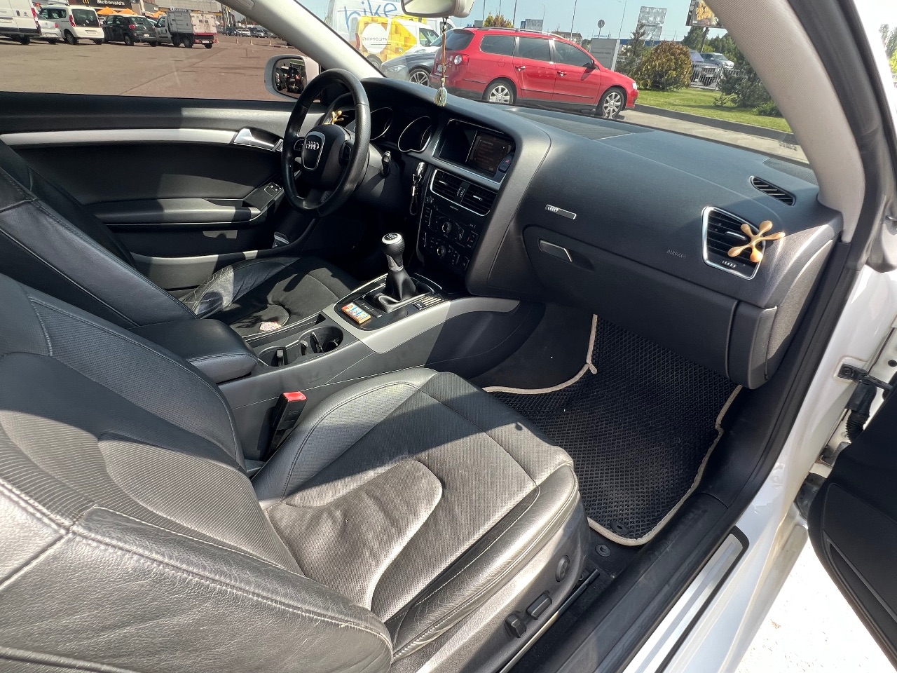 Audi A5 - фото 12