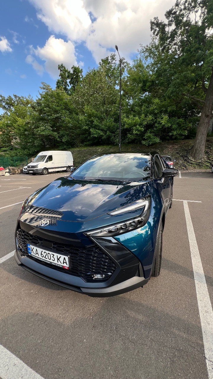 Toyota C-HR - фото 1