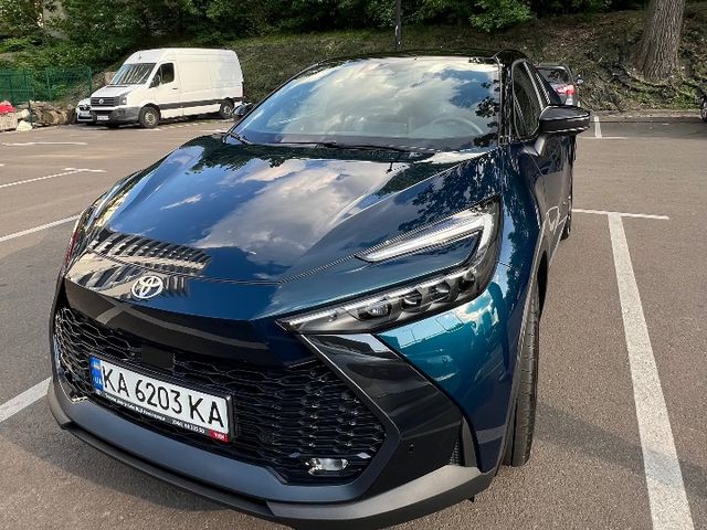 Toyota C-HR - фото 1