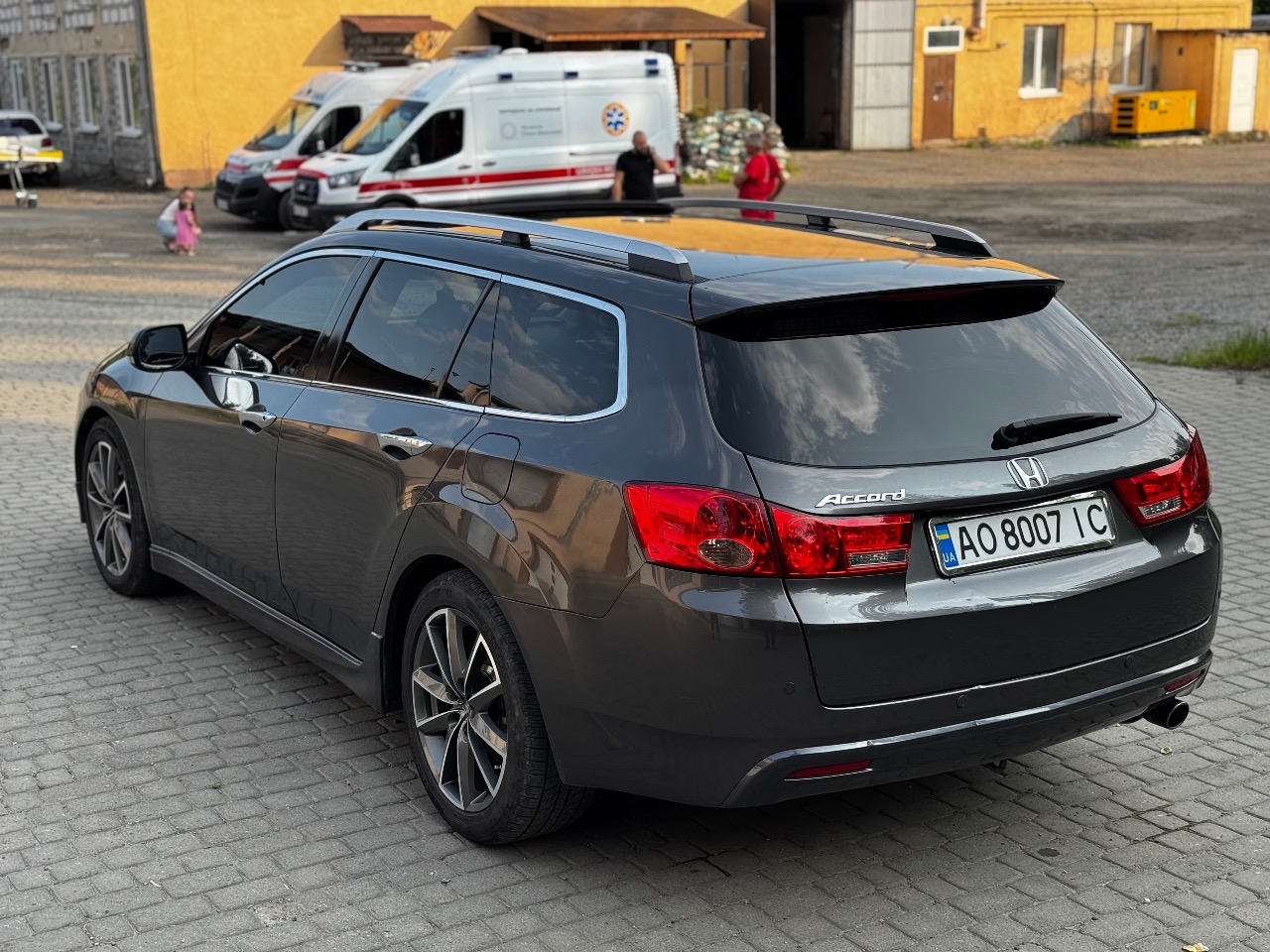 Honda Accord - фото 13