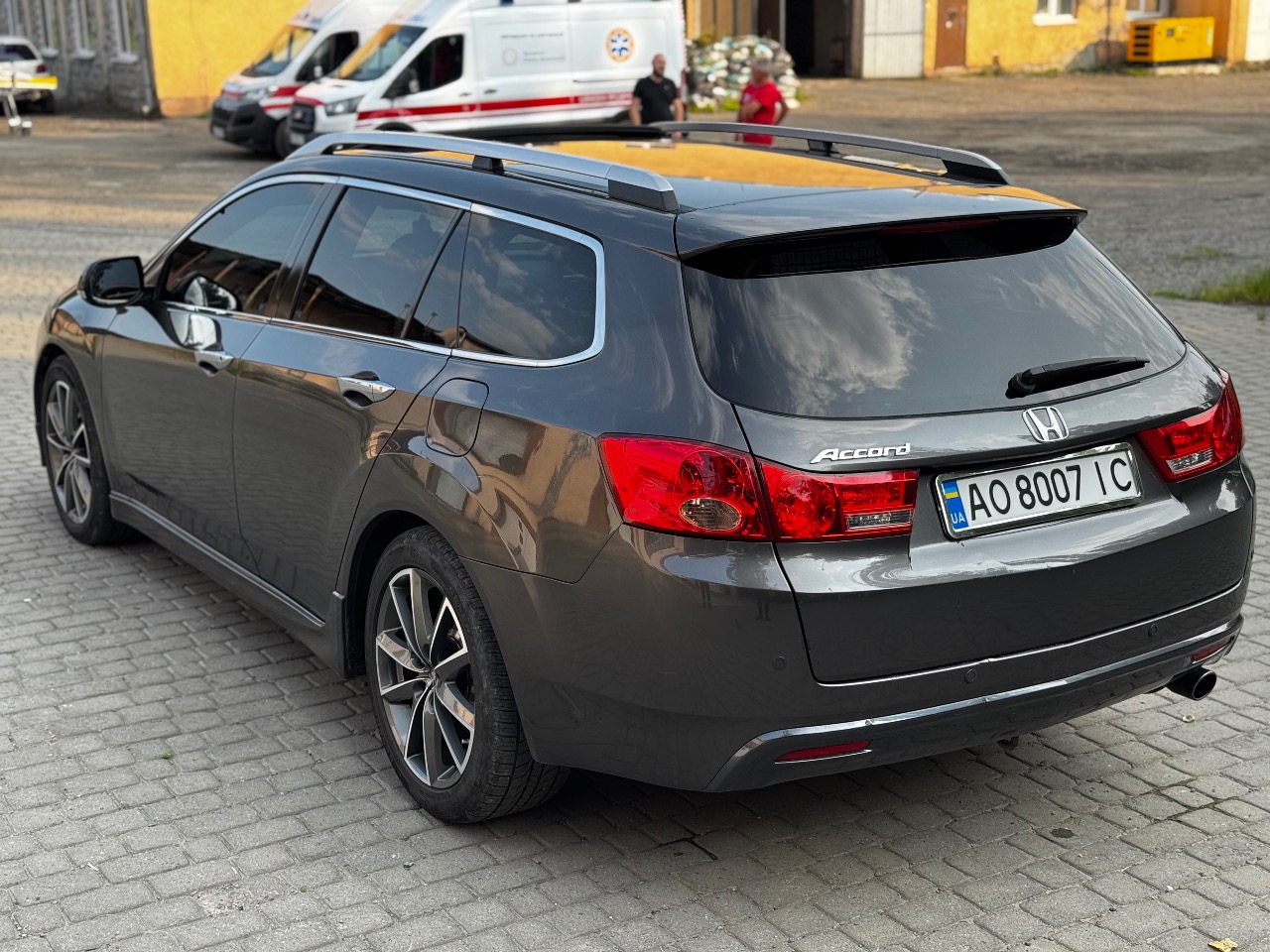 Honda Accord - фото 8