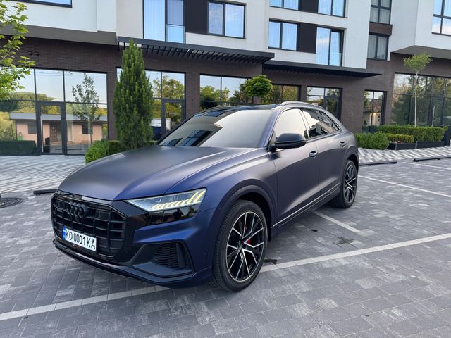 Audi Q8 - фото 4
