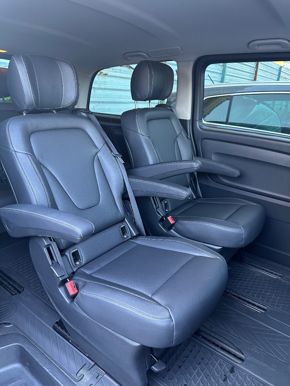 Mercedes-Benz Metris - фото 13