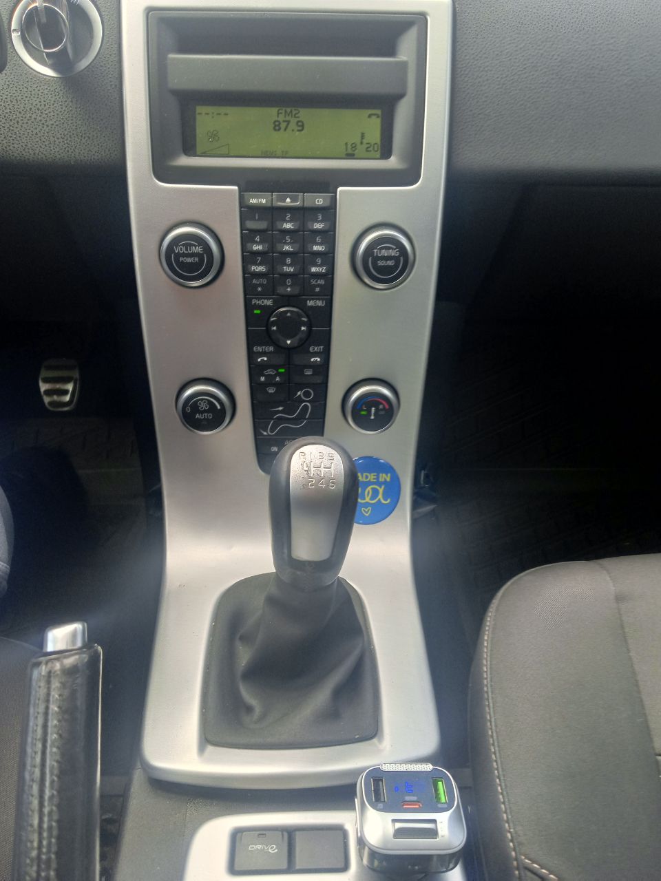 Volvo S40 - фото 9