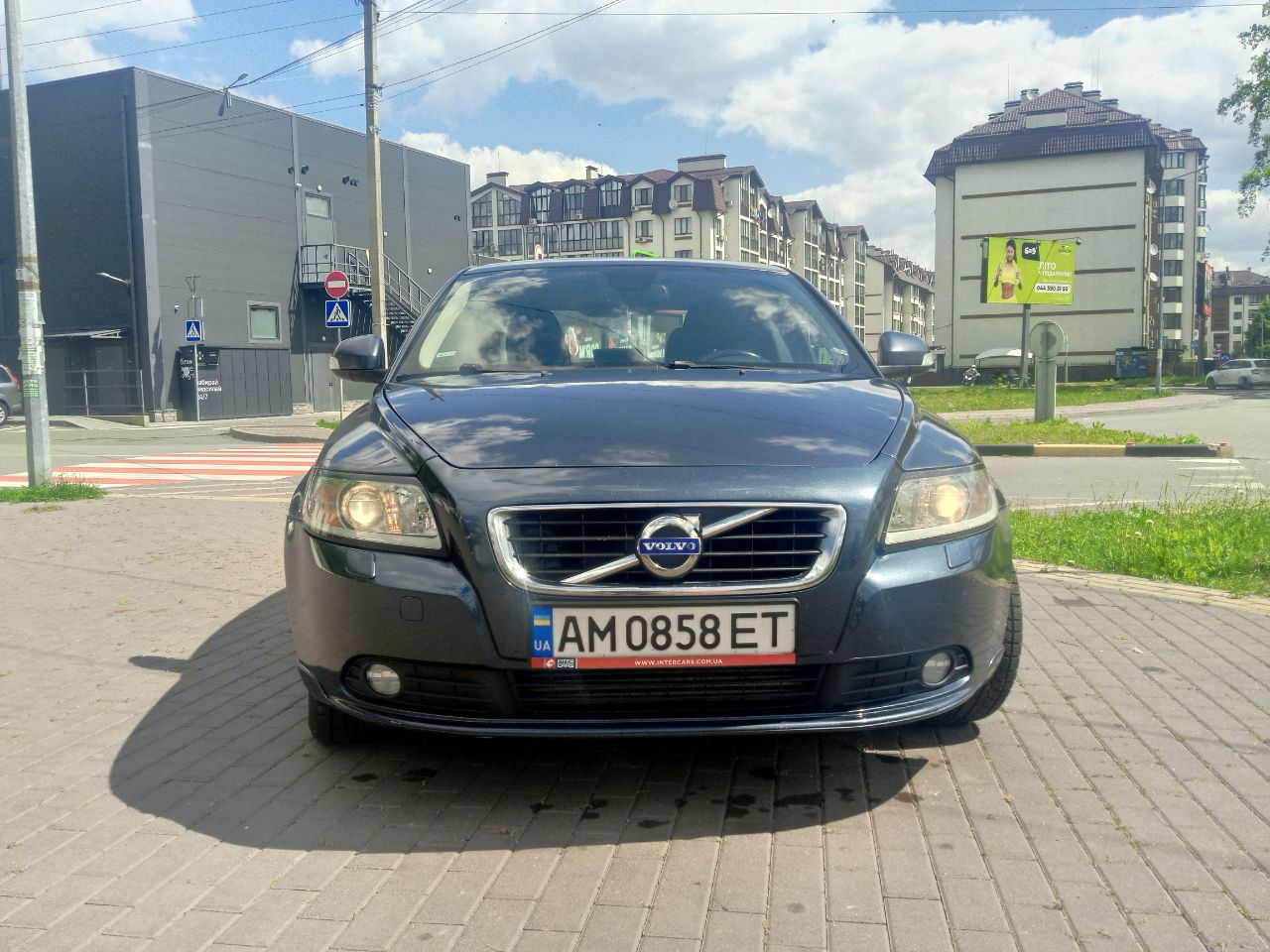 Volvo S40 - фото 1