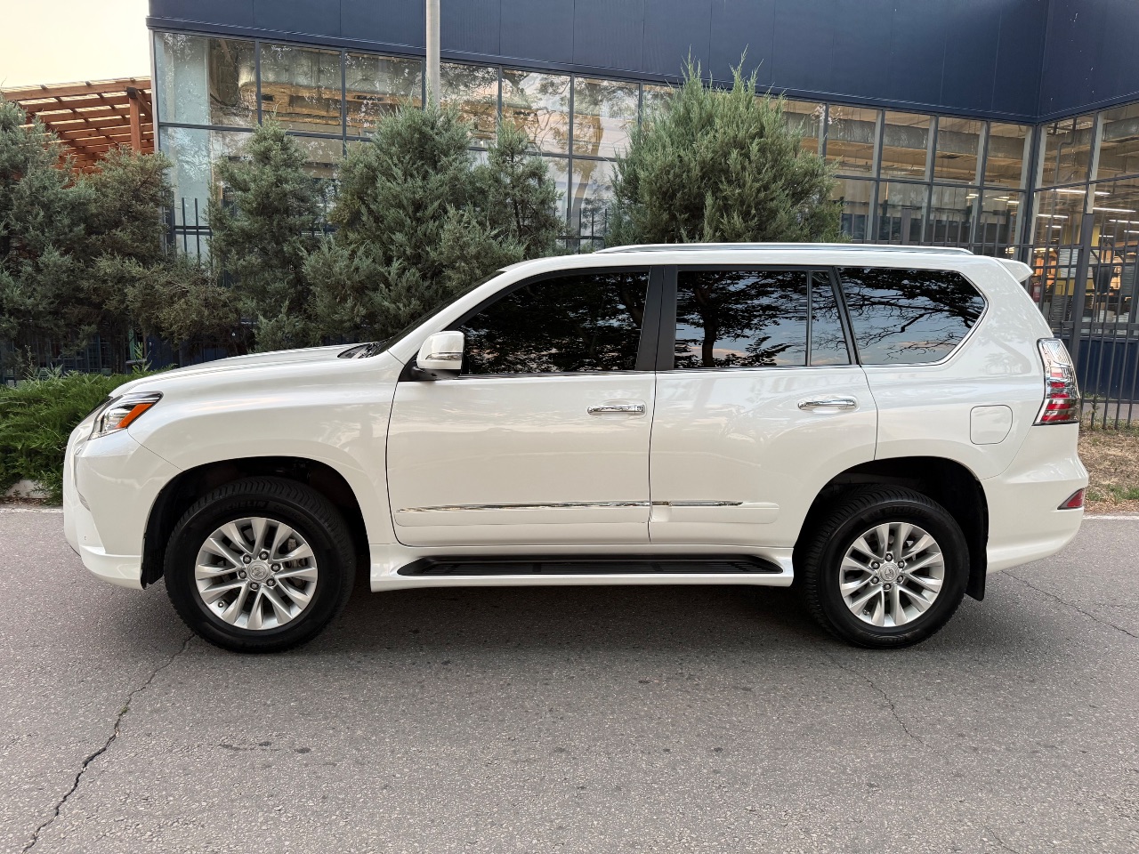 Lexus GX - фото 4
