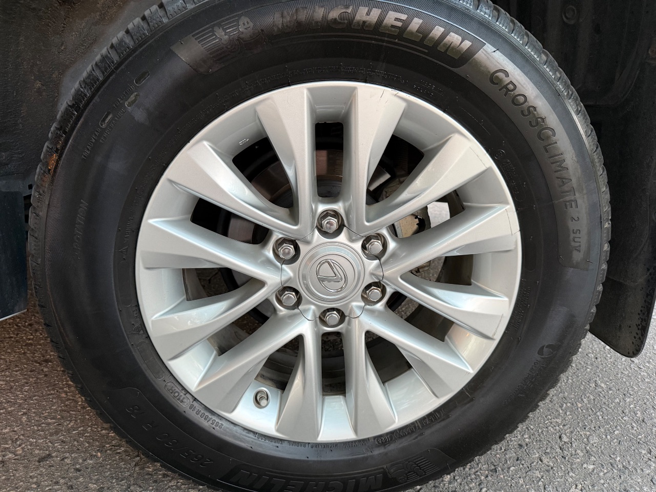 Lexus GX - фото 18