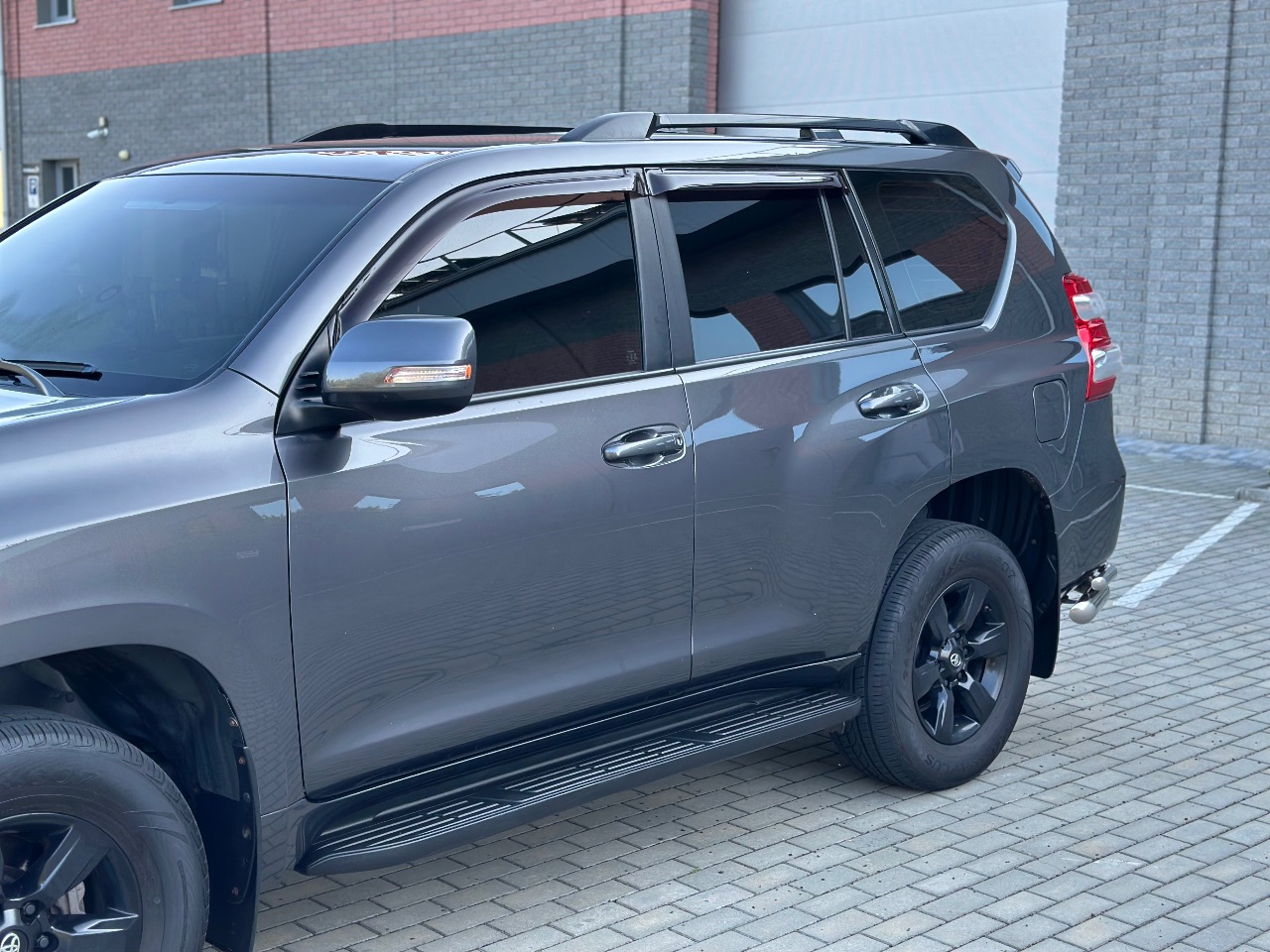 Toyota Land Cruiser Prado - фото 11