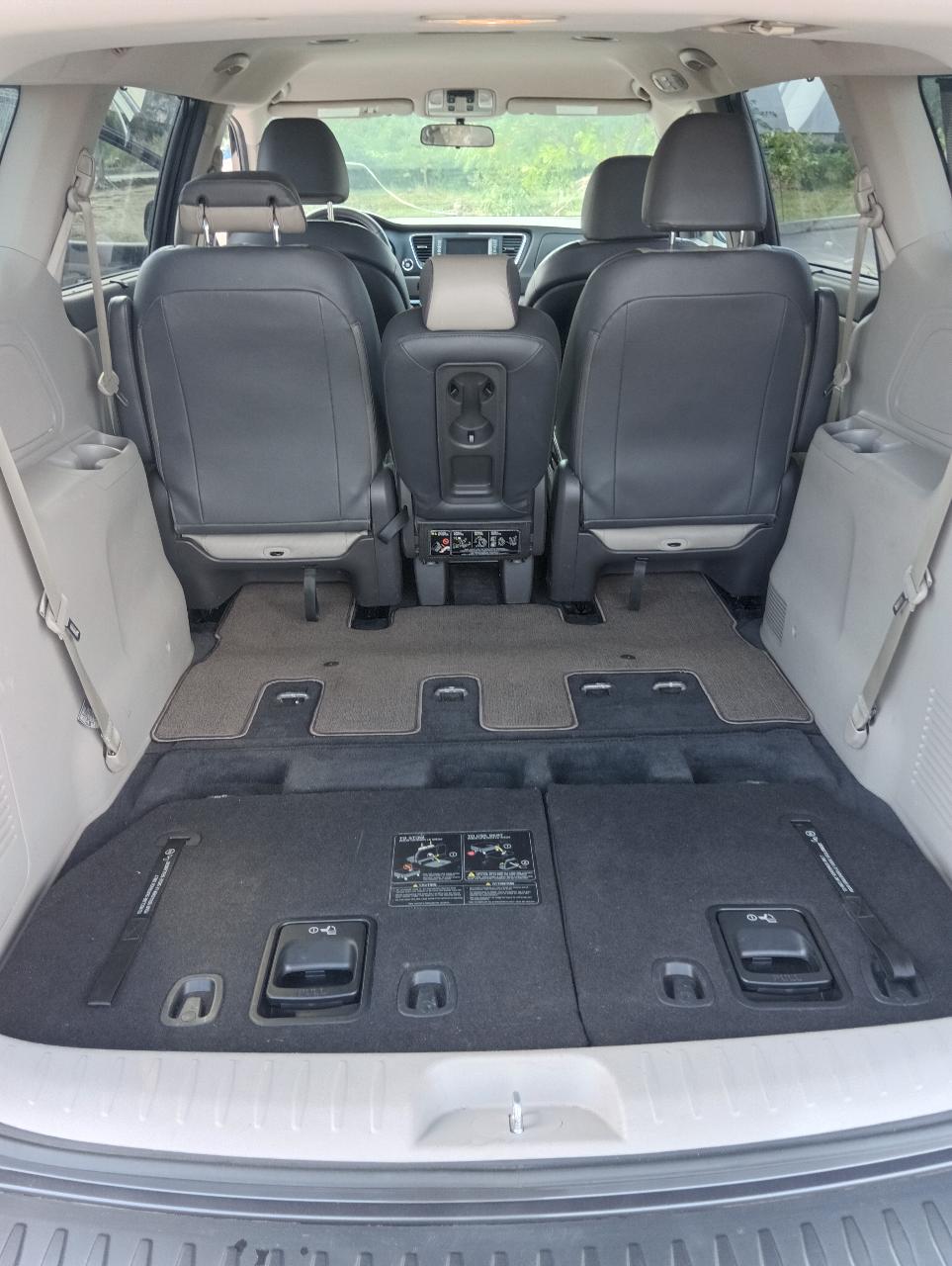 Kia Sedona - фото 13