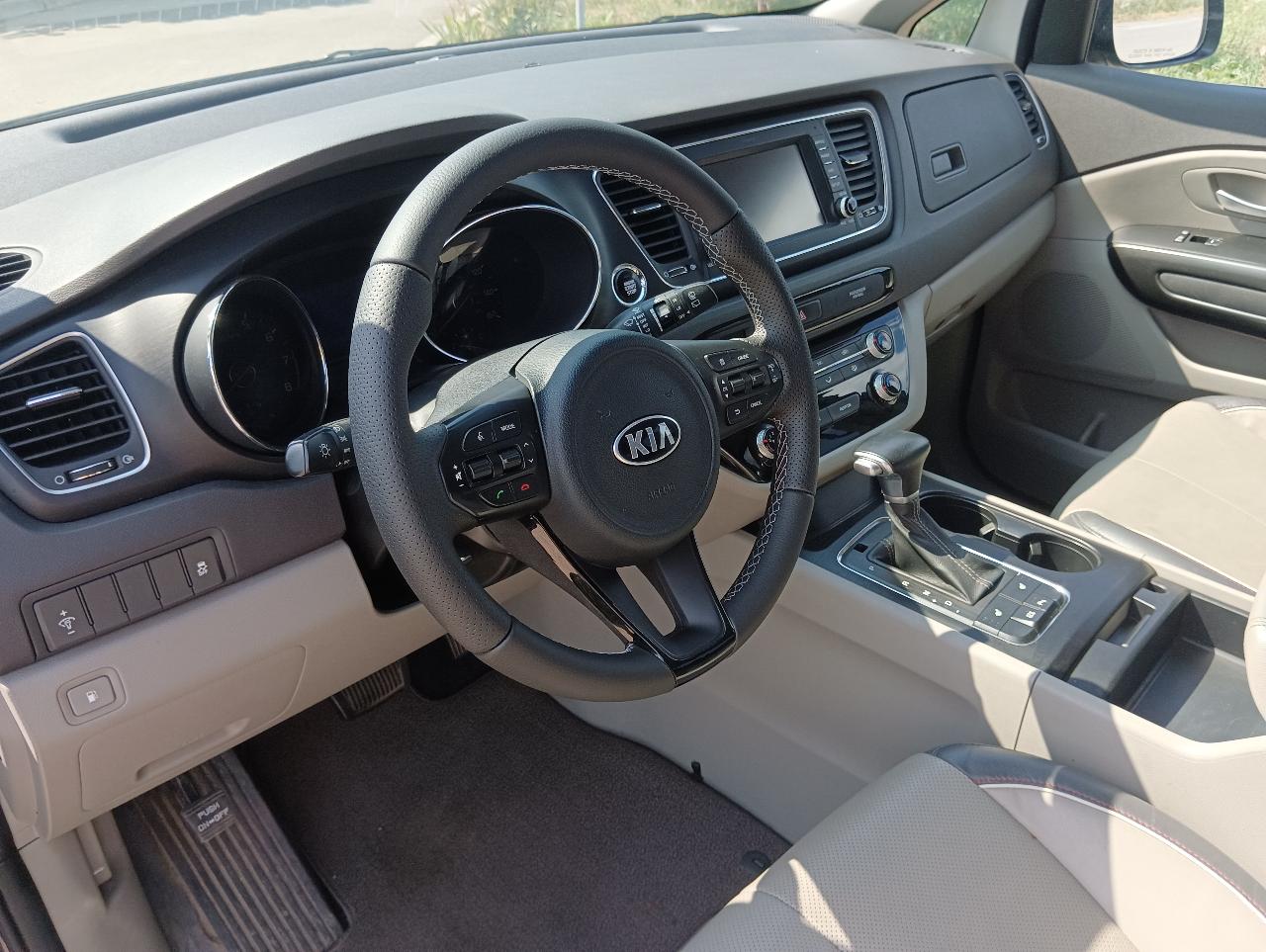 Kia Sedona - фото 5