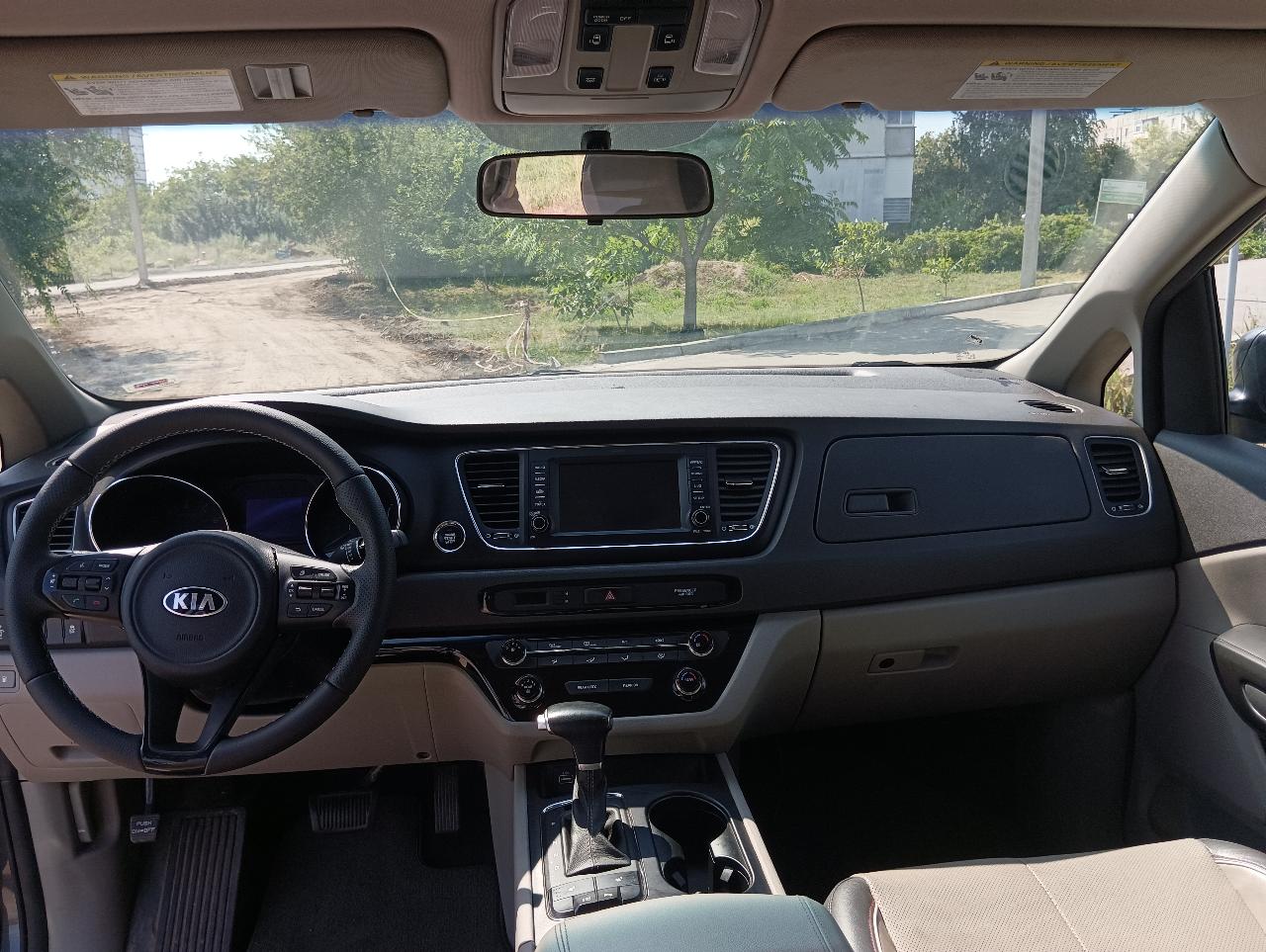 Kia Sedona - фото 6