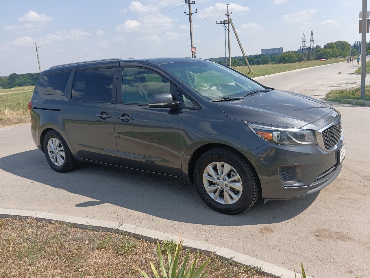 Kia Sedona - фото 18