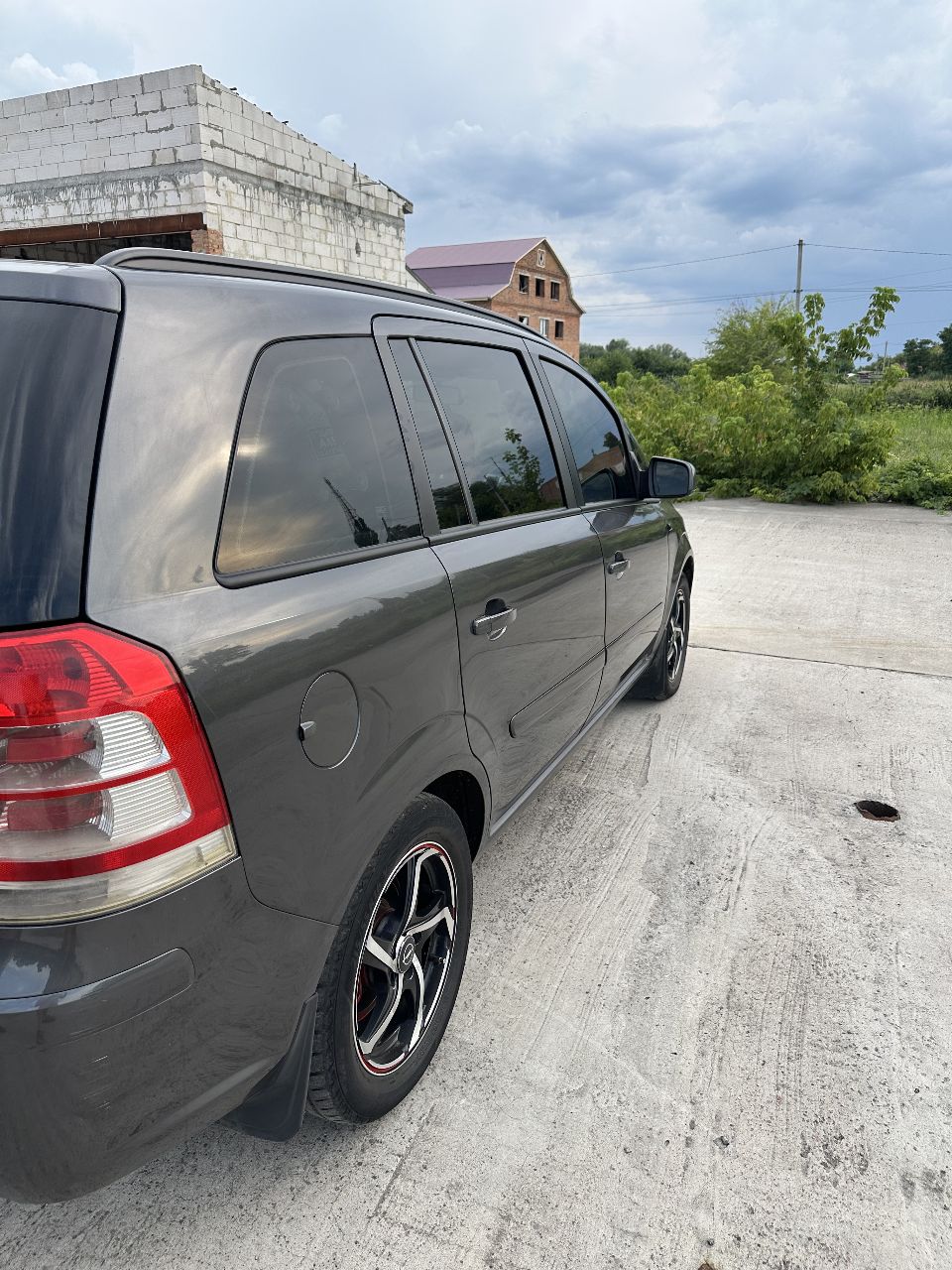 Opel Zafira - фото 8