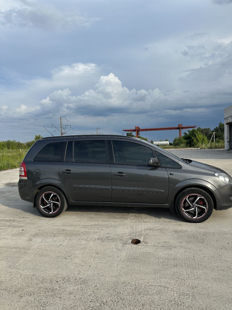 Opel Zafira - фото 13