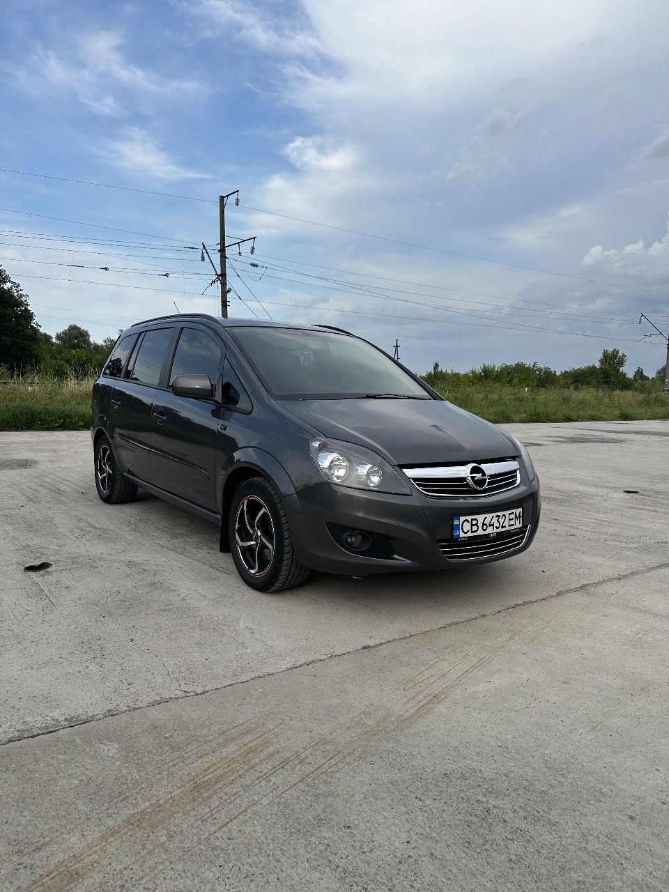 Opel Zafira - фото 2