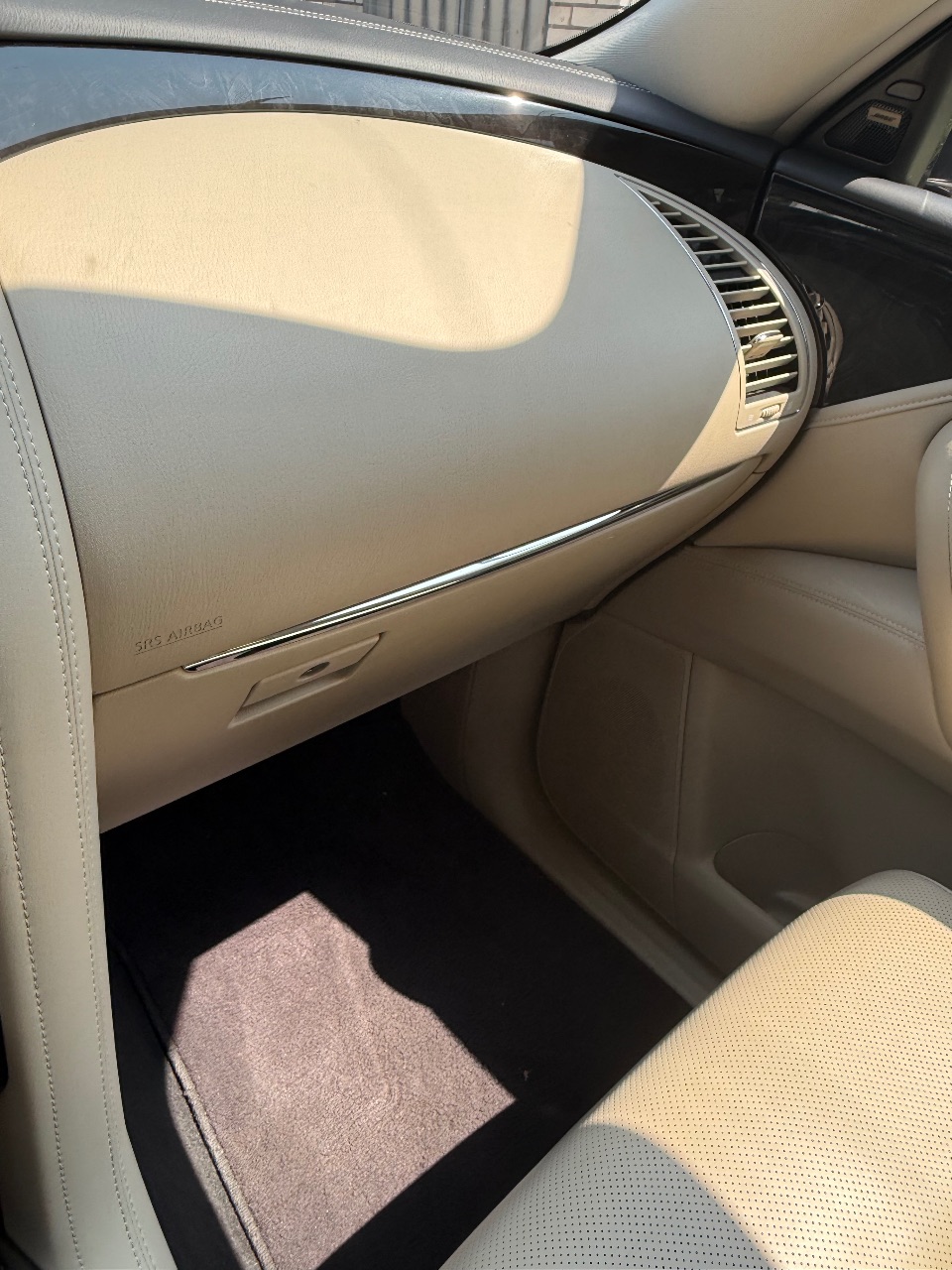 Infiniti QX80 - фото 2