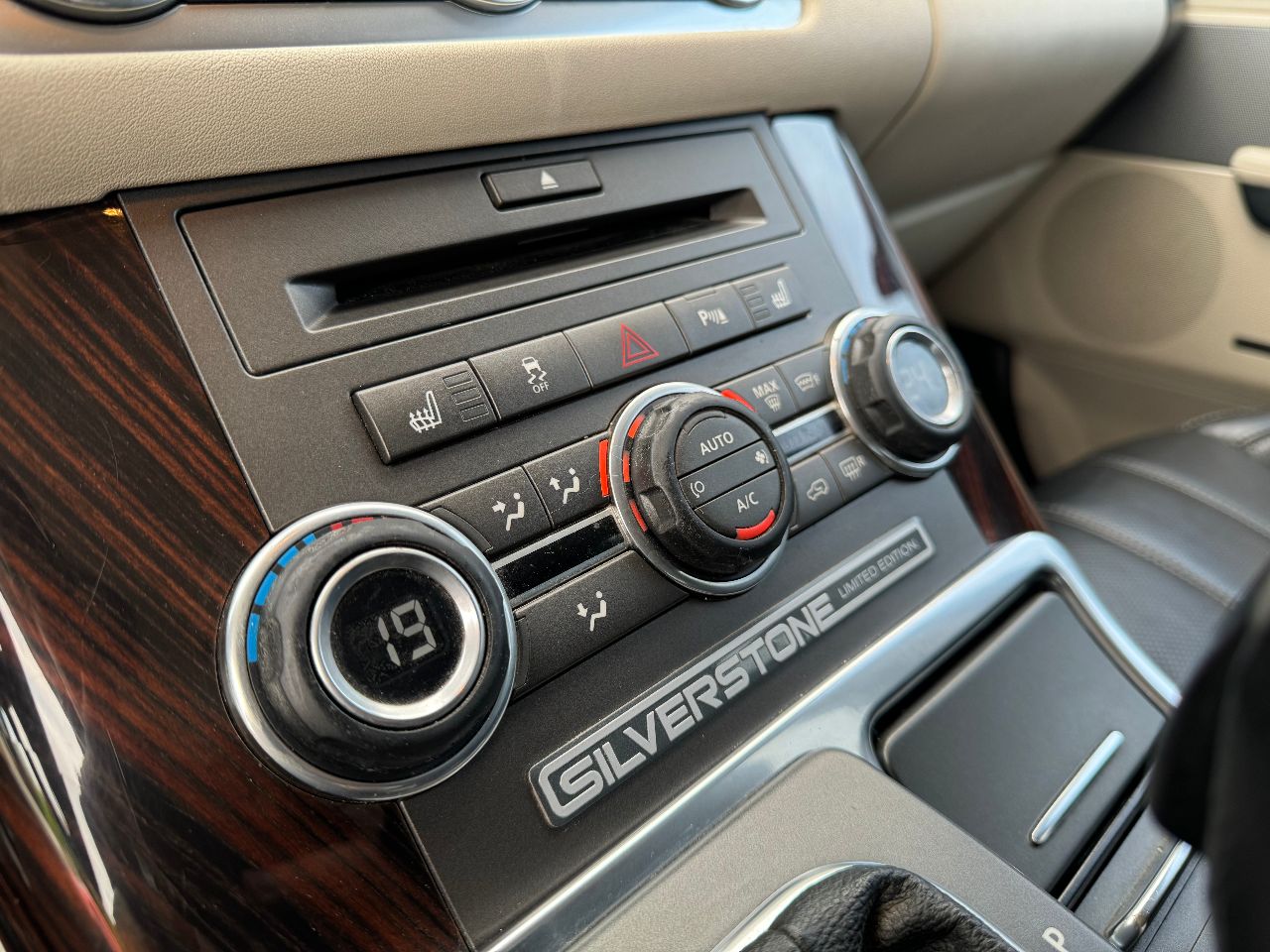 Land Rover Range Rover Sport - фото 35