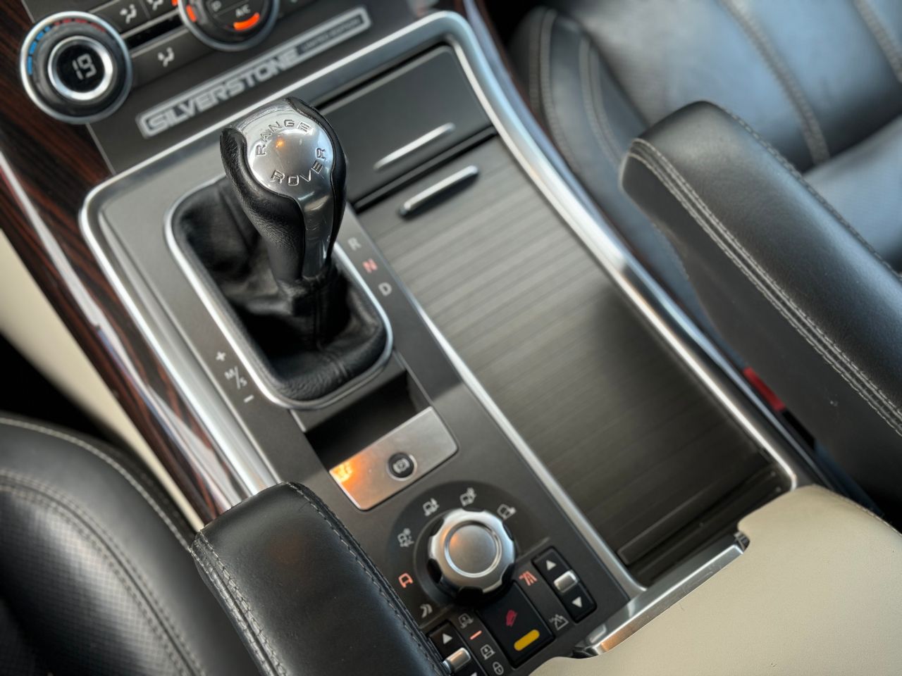 Land Rover Range Rover Sport - фото 37