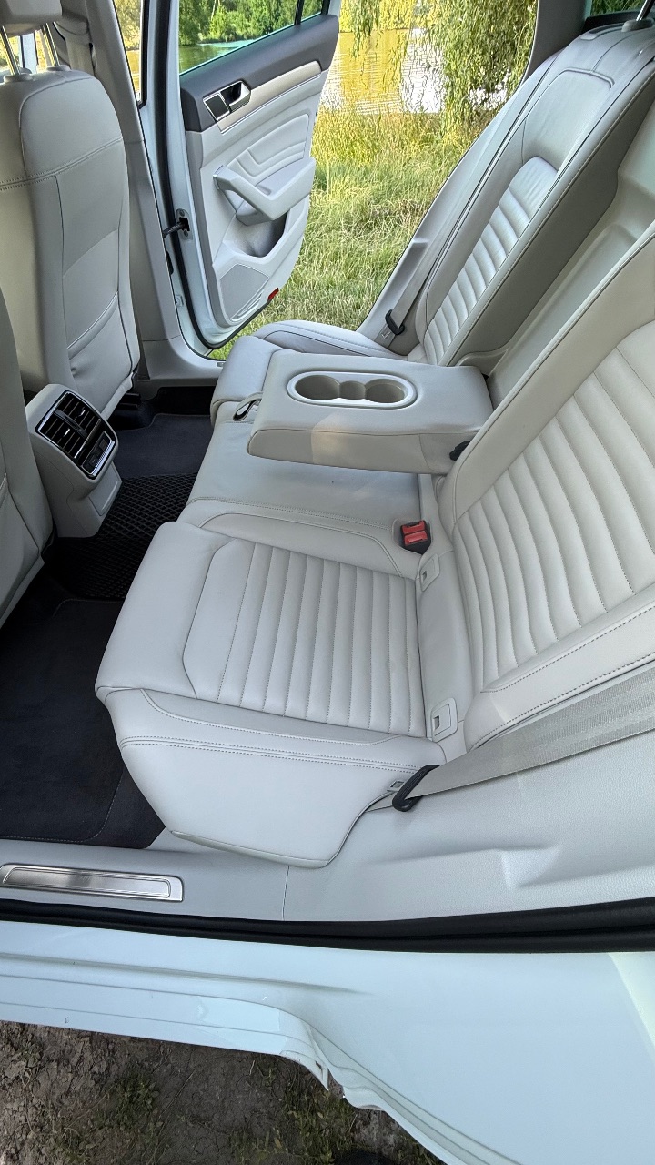 Volkswagen Passat - фото 12