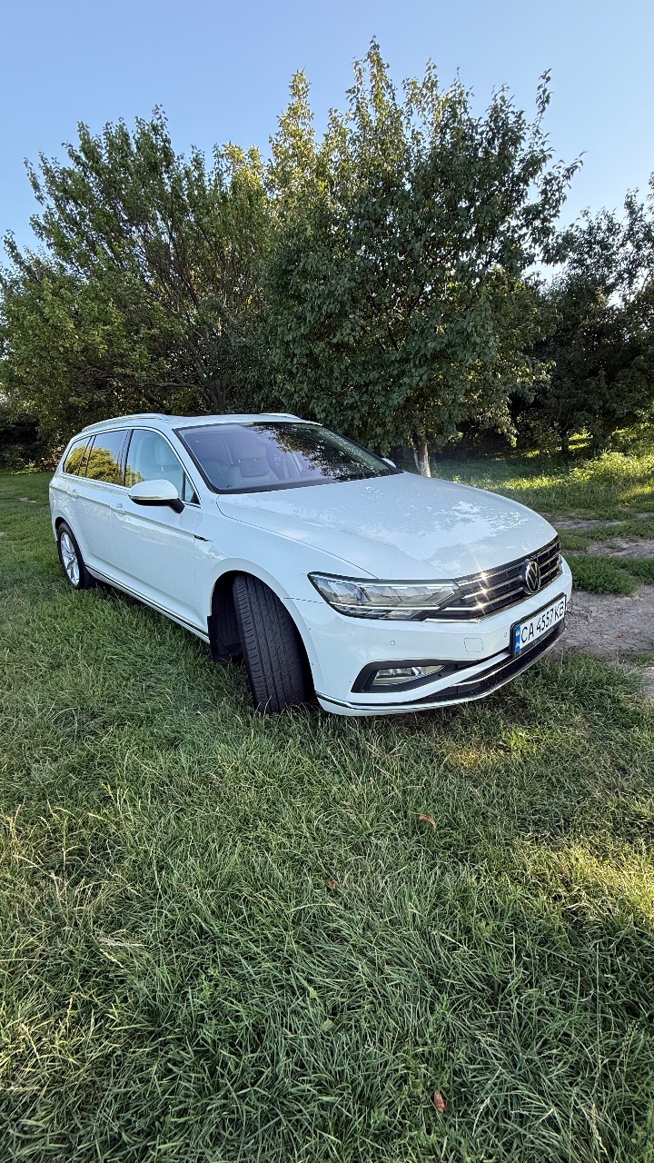 Volkswagen Passat - фото 2