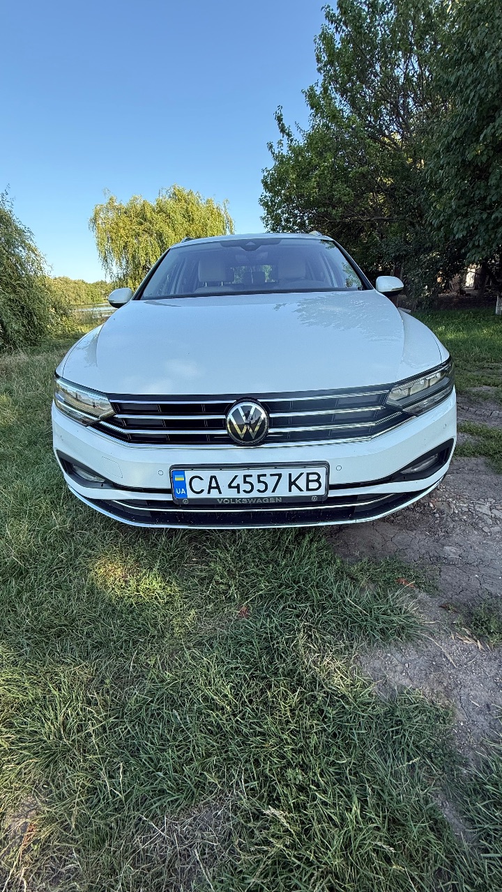 Volkswagen Passat - фото 3