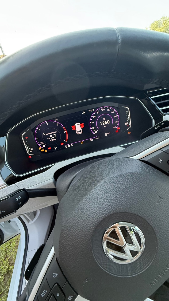 Volkswagen Passat - фото 25