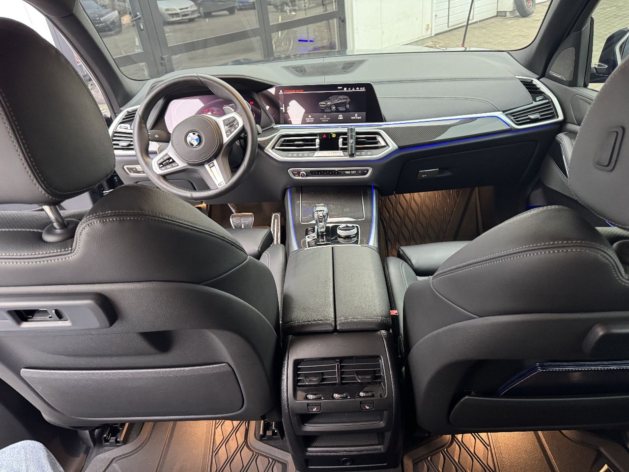 BMW X5 - фото 12