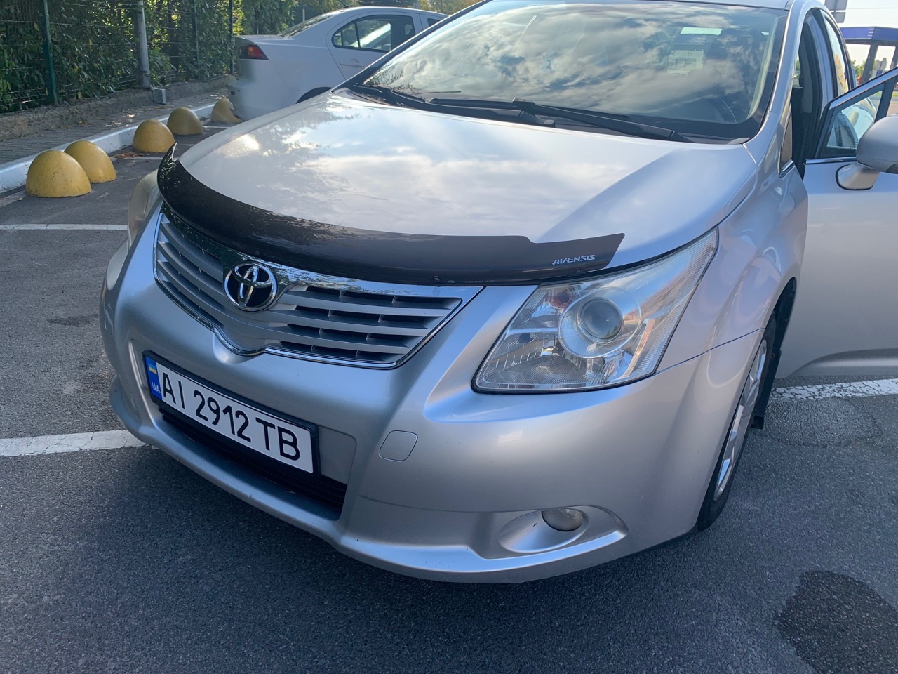 Toyota Avensis - фото 13