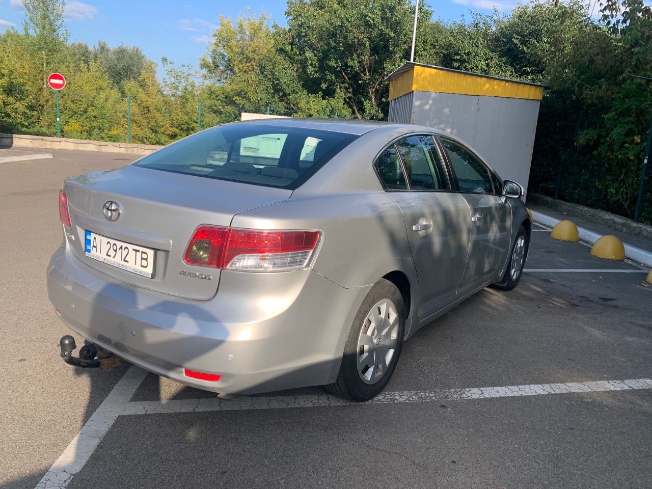 Toyota Avensis - фото 16