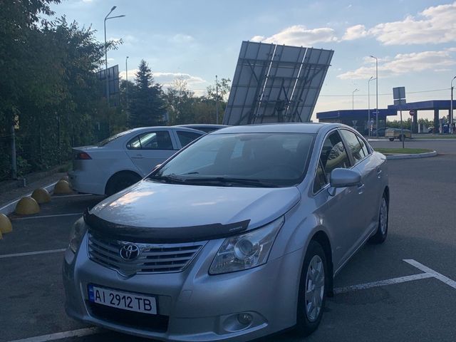 Toyota Avensis - зображення 4