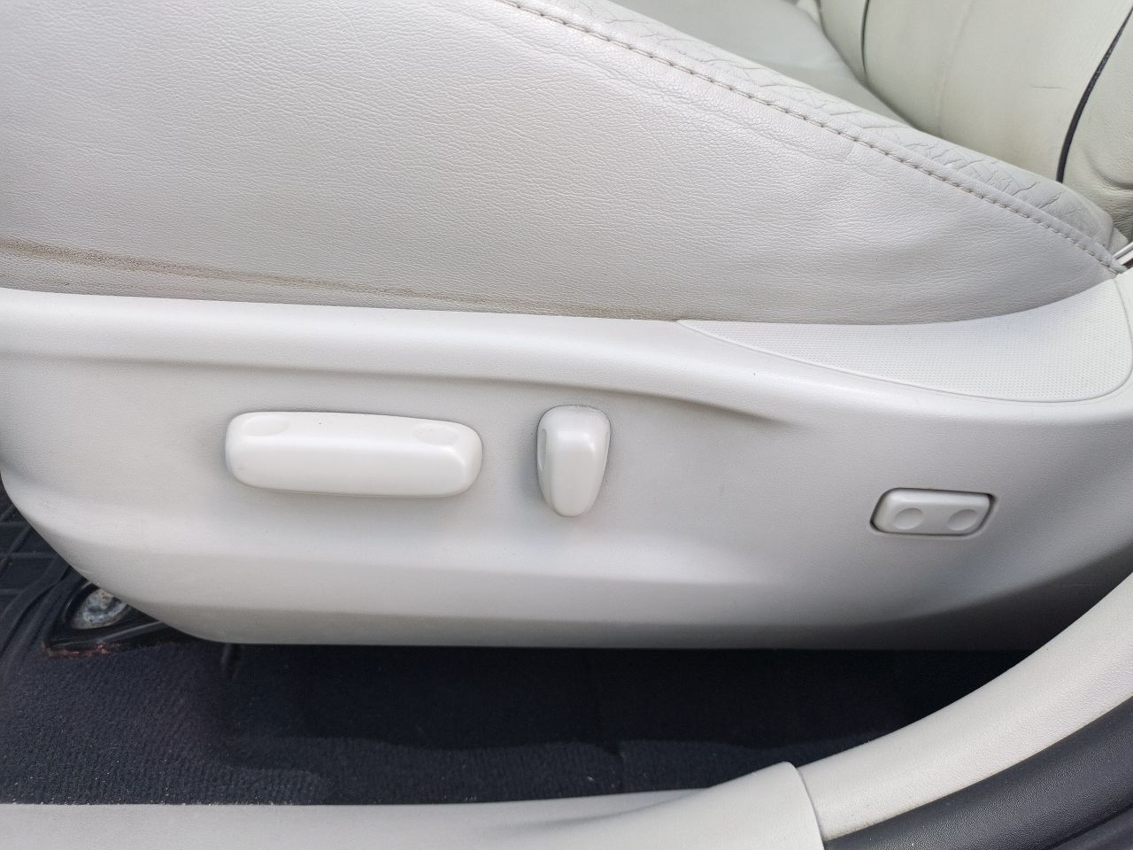 Toyota Venza - фото 22