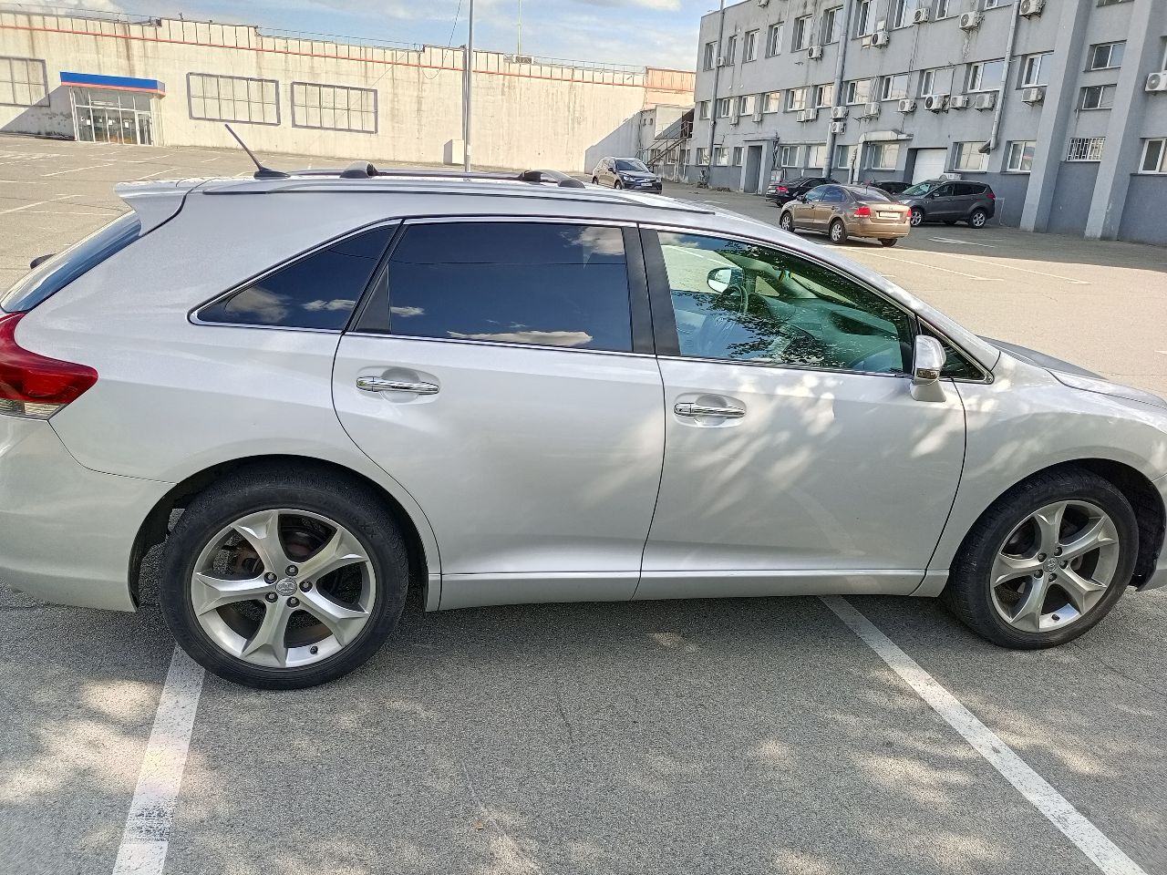 Toyota Venza - фото 6