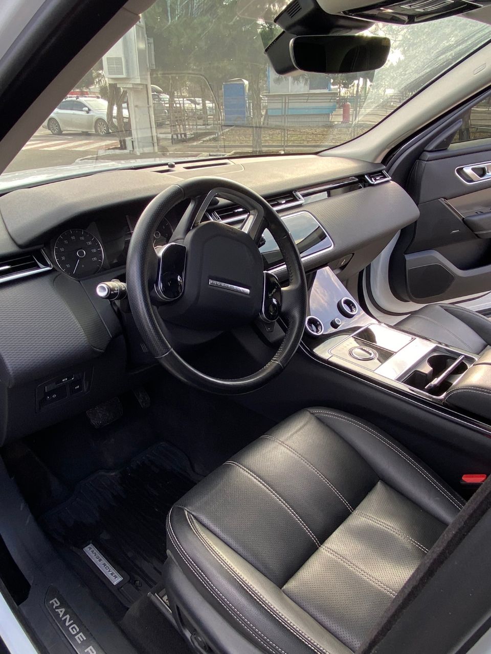 Land Rover Range Rover Velar - фото 10